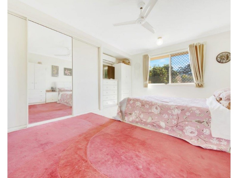 8 SILVERTON DRIVE, Tannum Sands QLD 4680