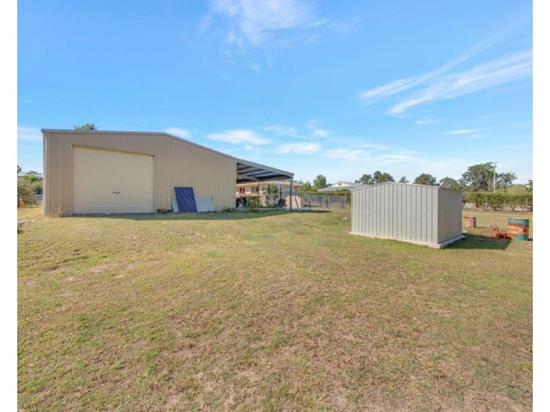 8 SILVERTON DRIVE, Tannum Sands QLD 4680