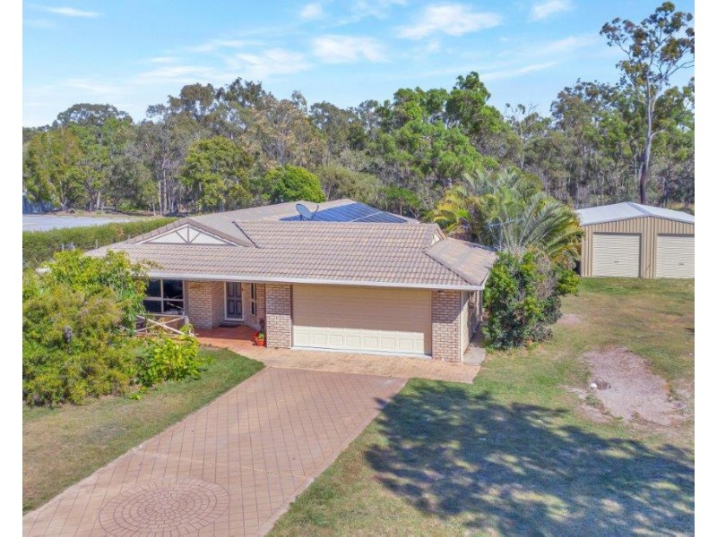 8 SILVERTON DRIVE, Tannum Sands QLD 4680