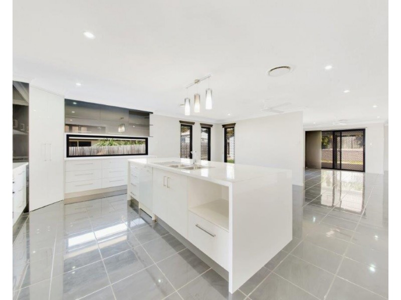 7 Tina Drive, Tannum Sands QLD 4680