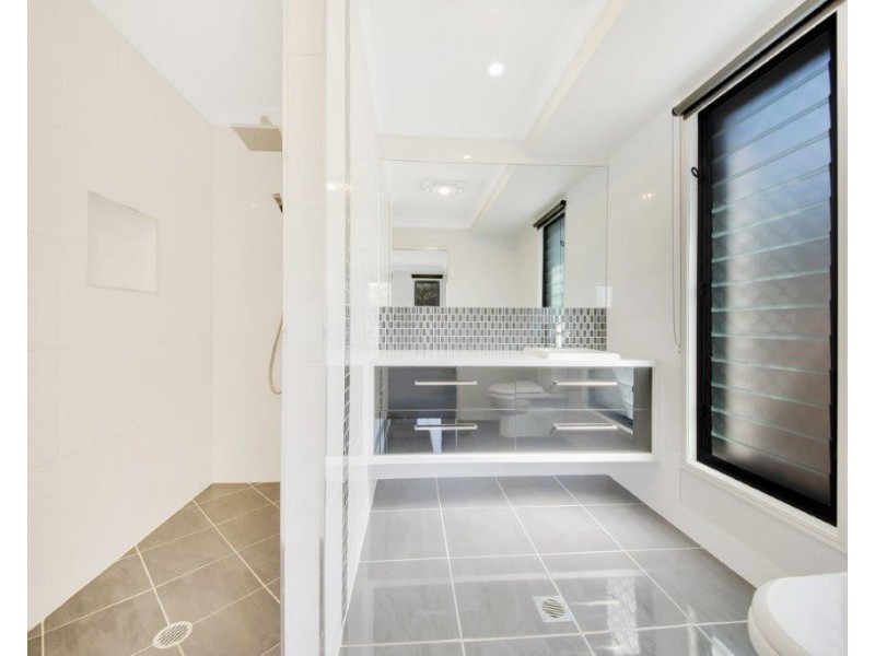 7 Tina Drive, Tannum Sands QLD 4680