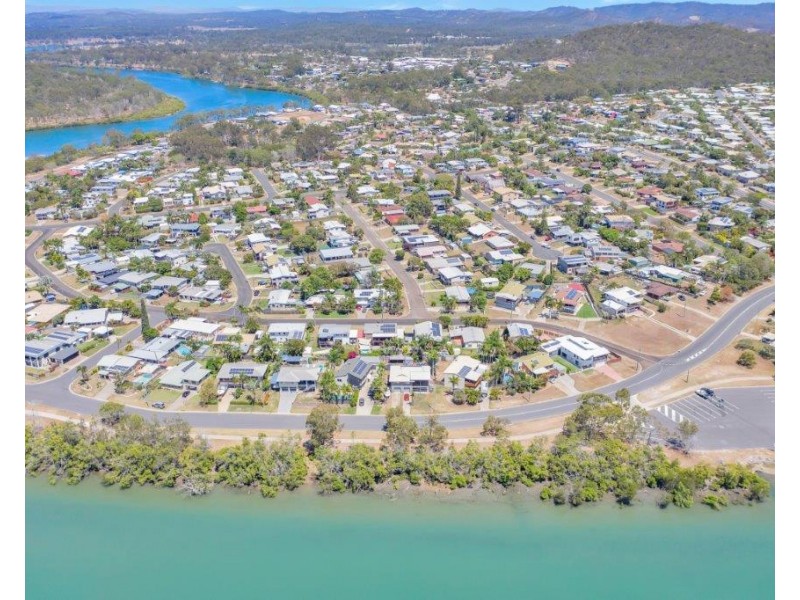 6 POLMAISE STREET, Boyne Island QLD 4680
