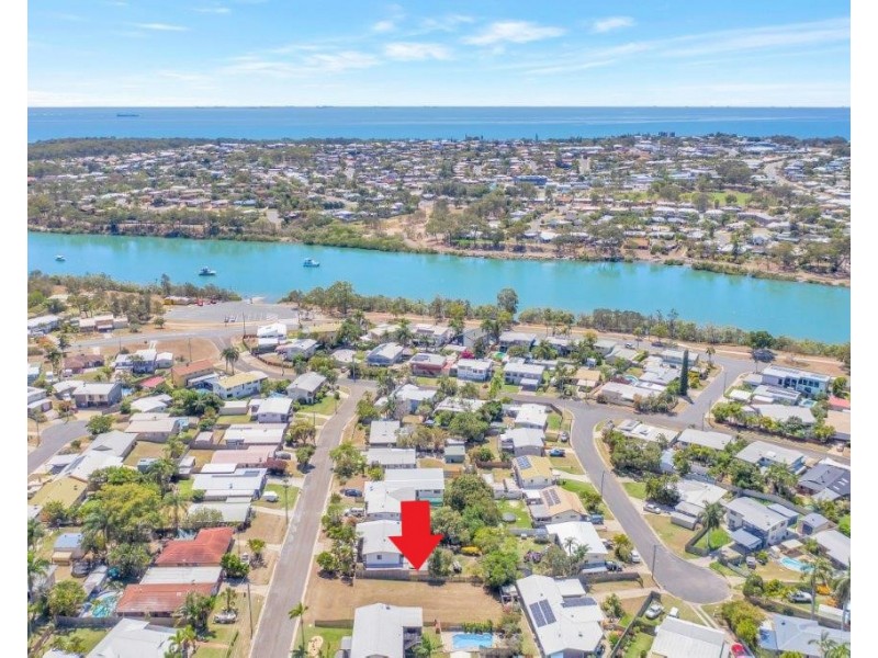 6 POLMAISE STREET, Boyne Island QLD 4680