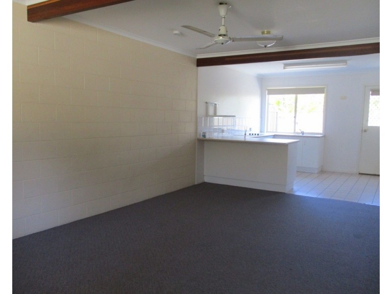 4/6 HAMPTON DRIVE, Tannum Sands QLD 4680
