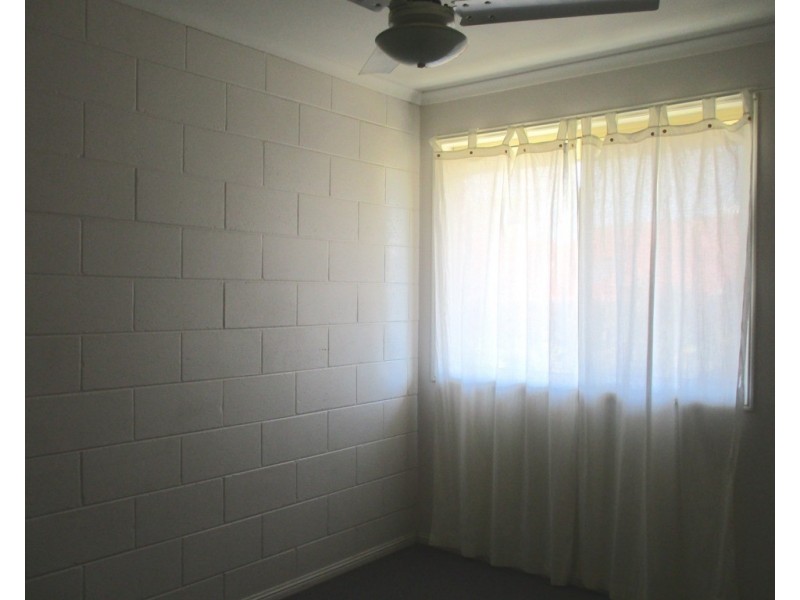 4/6 HAMPTON DRIVE, Tannum Sands QLD 4680