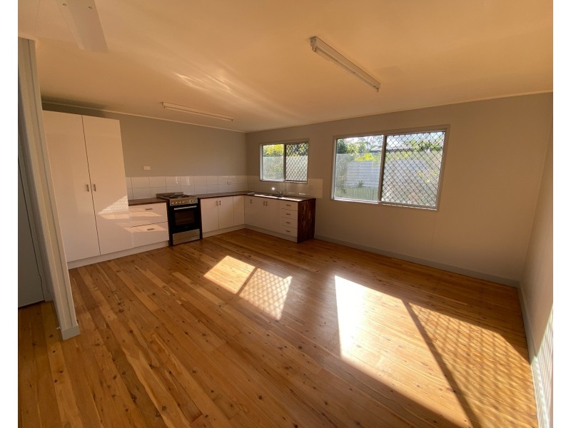 4 HENDERSON STREET, Miriam Vale QLD 4677