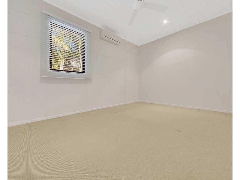 18 TREVALLY STREET, Tannum Sands QLD 4680