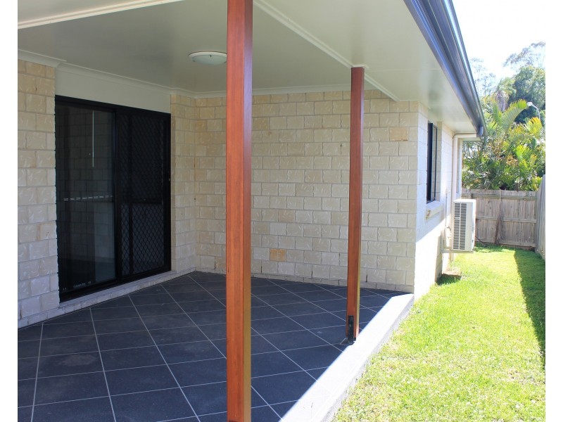 2/18 Bauhinia Street, Boyne Island QLD 4680