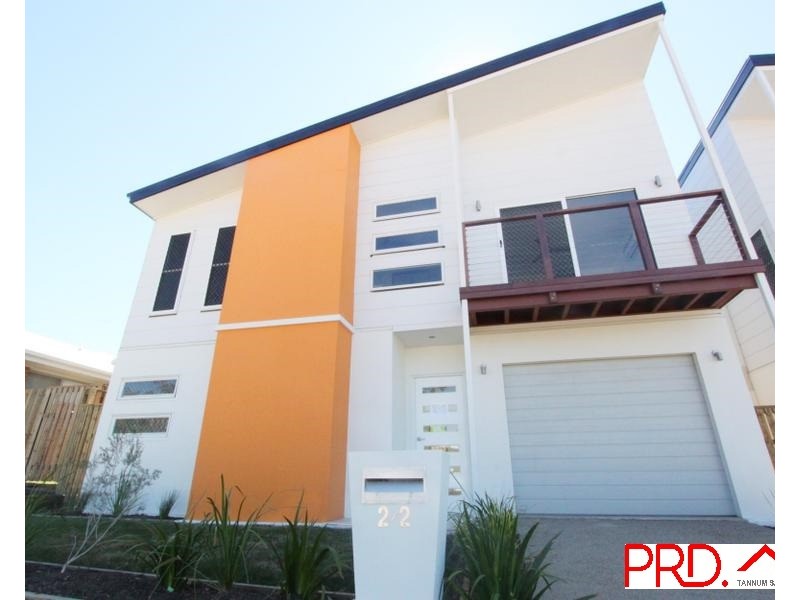 2/2 HARMONY DRIVE, Clinton QLD 4680