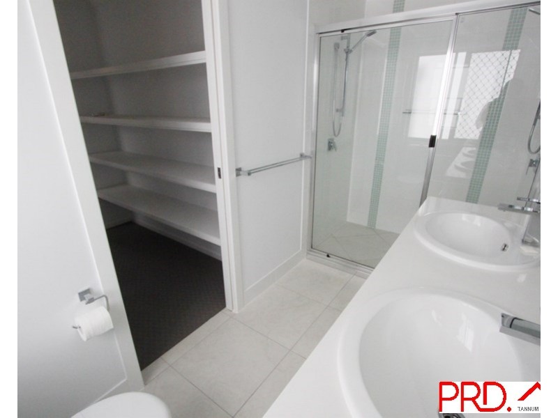 2/2 HARMONY DRIVE, Clinton QLD 4680