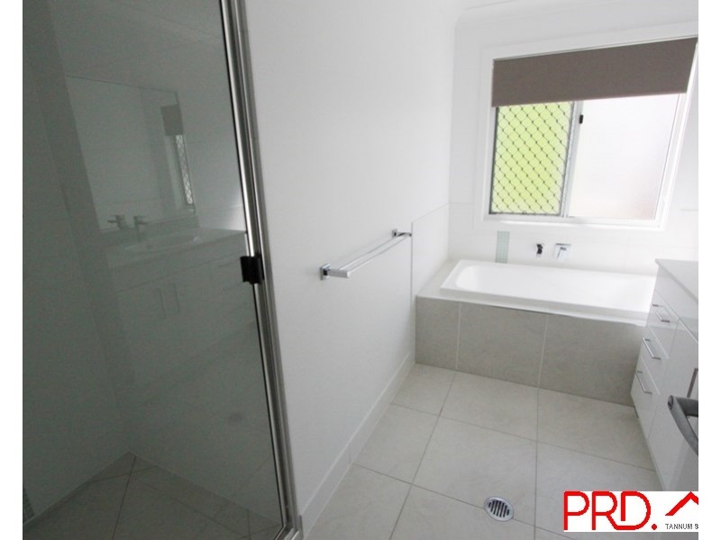 2/2 HARMONY DRIVE, Clinton QLD 4680