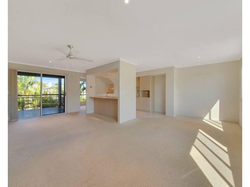 4/18 PACIFIC AVENUE, Tannum Sands QLD 4680