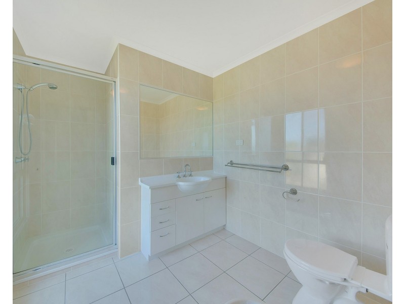 4/18 PACIFIC AVENUE, Tannum Sands QLD 4680