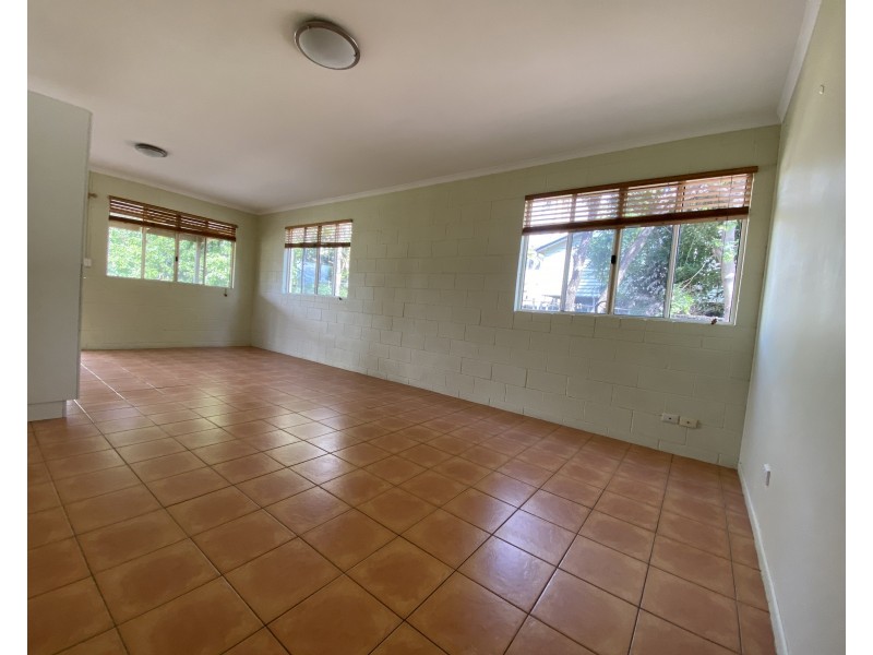 9 Margaret Street, South Gladstone QLD 4680