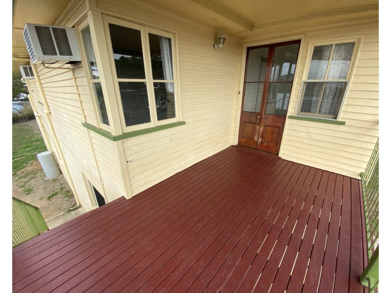 9 Margaret Street, South Gladstone QLD 4680