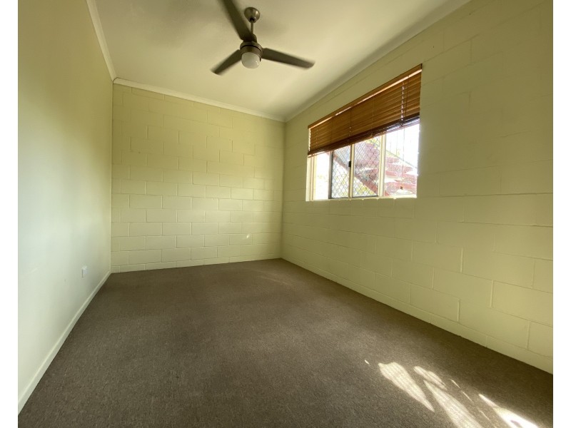 9 Margaret Street, South Gladstone QLD 4680