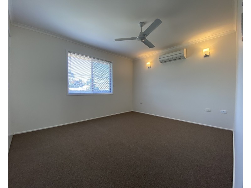 100 Malpas Street, Boyne Island QLD 4680