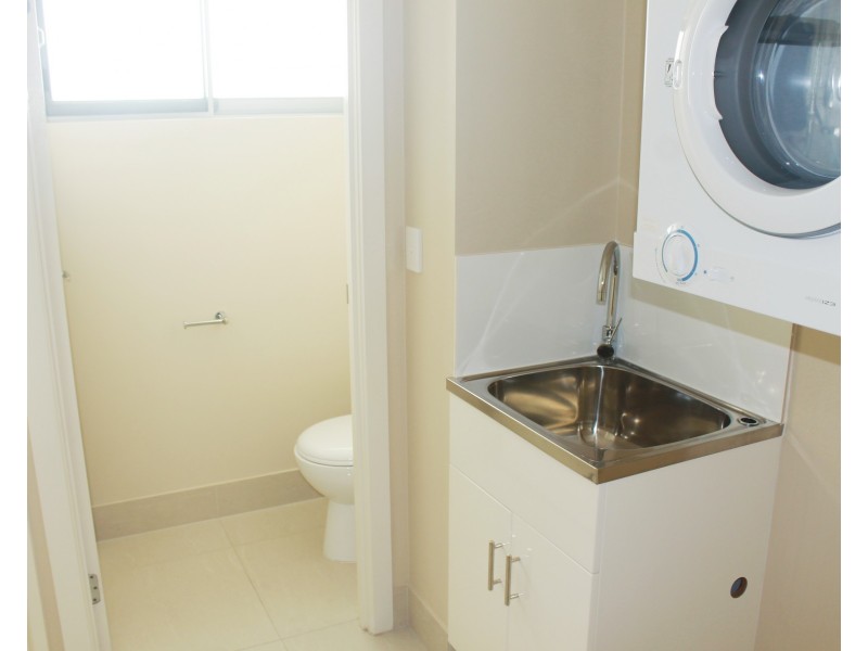 104/10 WYNDHAM AVENUE, Boyne Island QLD 4680