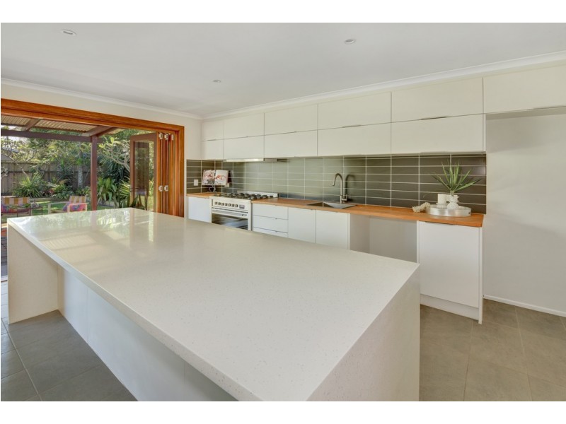 5 Yaringa Avenue, Buddina QLD 4575