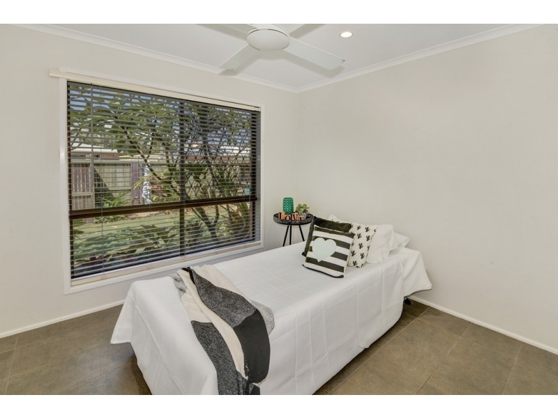 5 Yaringa Avenue, Buddina QLD 4575