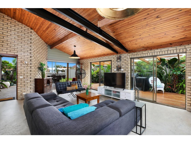 29 Point Cartwright Drive, Buddina QLD 4575