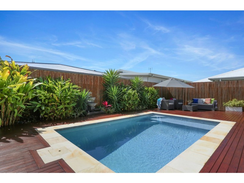 15 Bayou Street, Birtinya QLD 4575