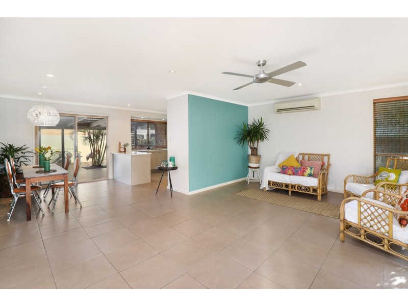 6 Boorook Street, Buddina QLD 4575