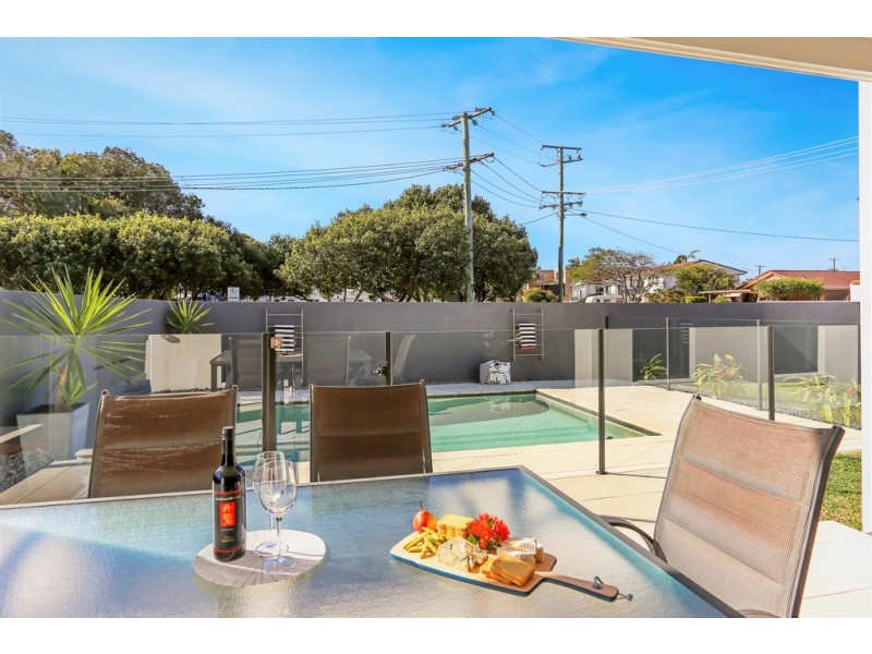 2 Barellen Avenue, Buddina QLD 4575