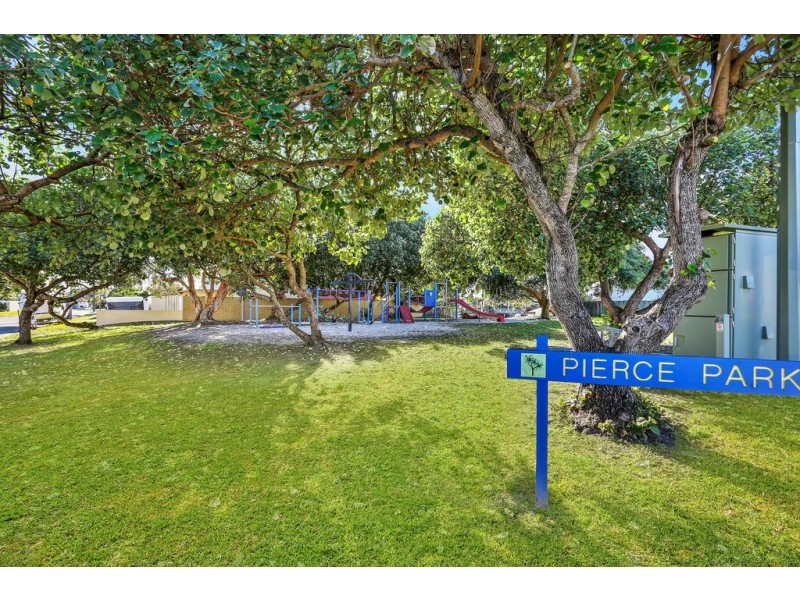 2 Barellen Avenue, Buddina QLD 4575