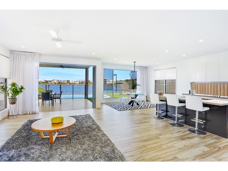 10 Reflection Crescent, Birtinya QLD 4575