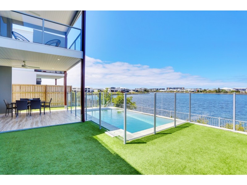 10 Reflection Crescent, Birtinya QLD 4575