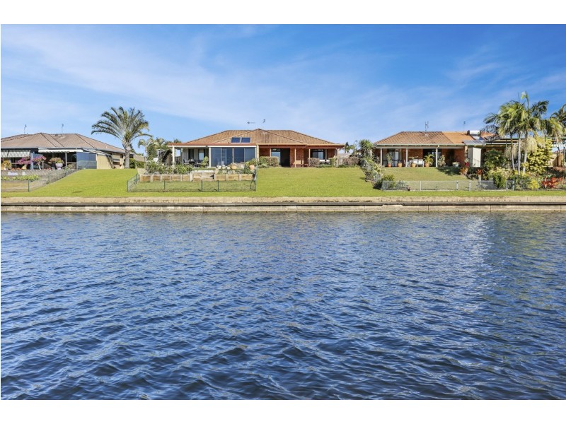 154/2 Melody Court, Warana QLD 4575