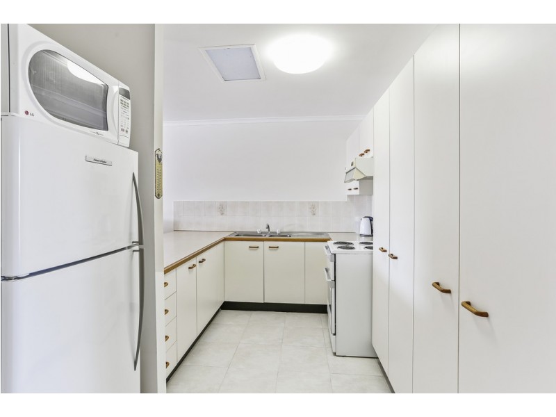 154/2 Melody Court, Warana QLD 4575