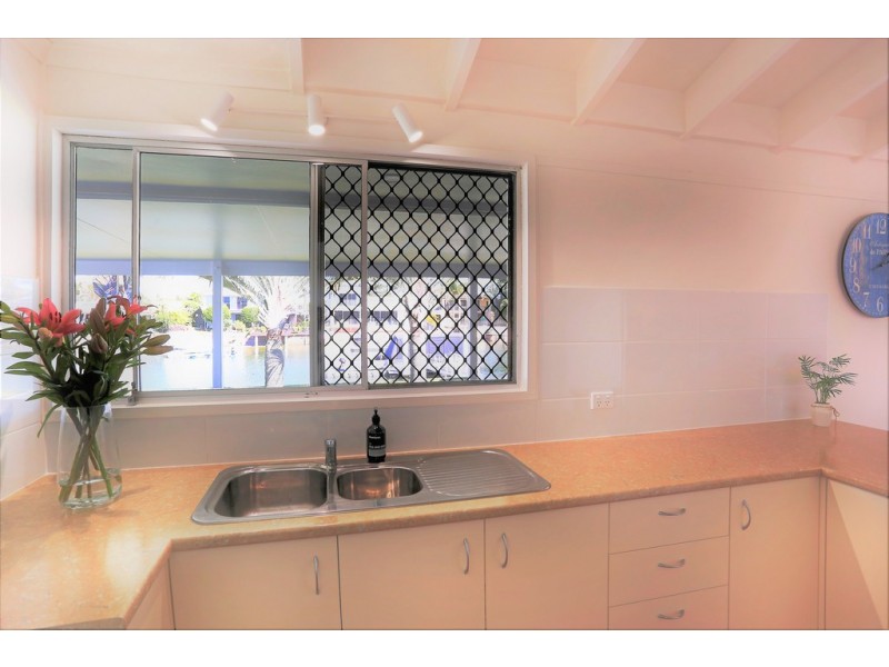 36 Aroona Avenue, Buddina QLD 4575