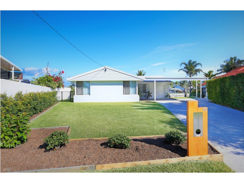 36 Aroona Avenue, Buddina QLD 4575