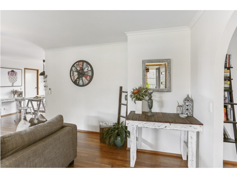 6 Arunta Street, Buddina QLD 4575