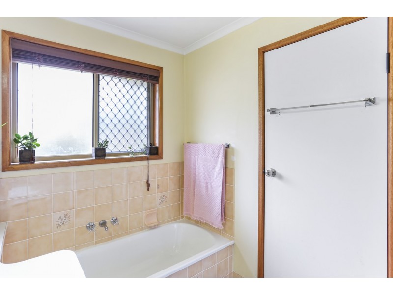 6 Arunta Street, Buddina QLD 4575