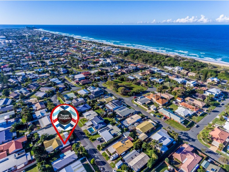 32 Saleng Crescent, Warana QLD 4575