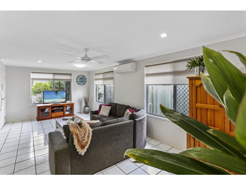 32 Saleng Crescent, Warana QLD 4575