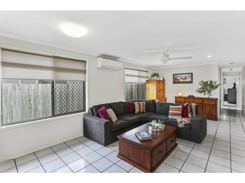 32 Saleng Crescent, Warana QLD 4575