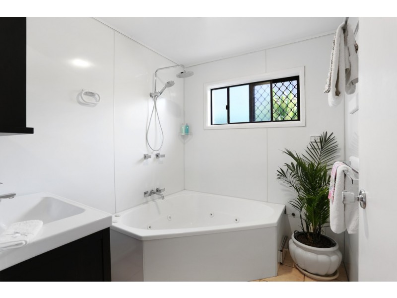 5 Dalpura Street, Buddina QLD 4575