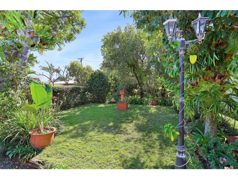 5 Dalpura Street, Buddina QLD 4575