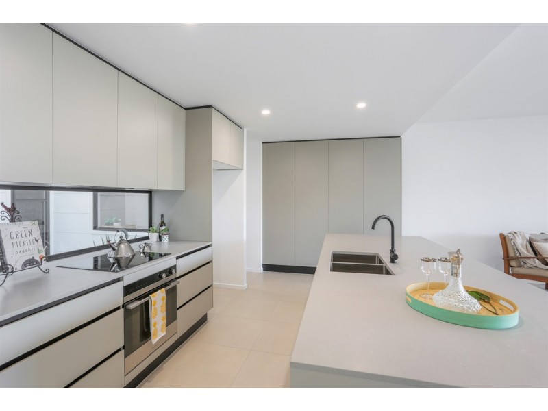 5 Osborne Circuit, Maroochydore QLD 4558