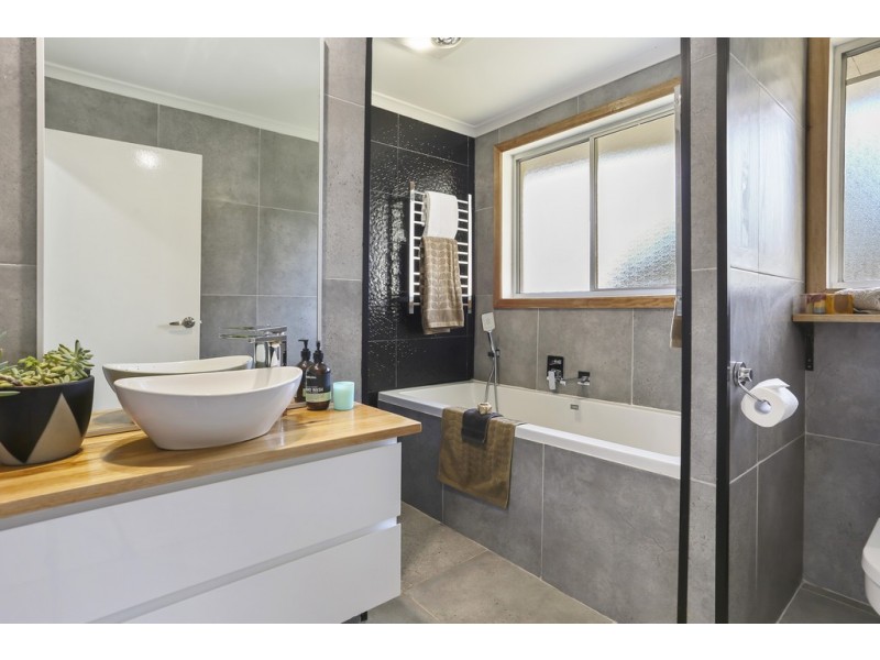 15 Curbarra Street, Buddina QLD 4575