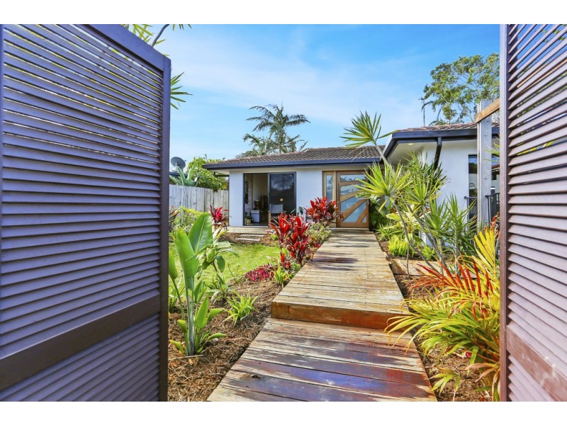 15 Curbarra Street, Buddina QLD 4575