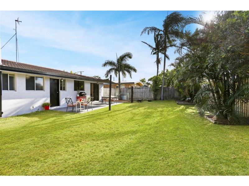 15 Curbarra Street, Buddina QLD 4575
