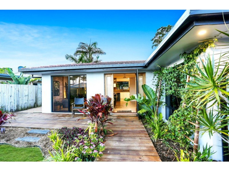 15 Curbarra Street, Buddina QLD 4575