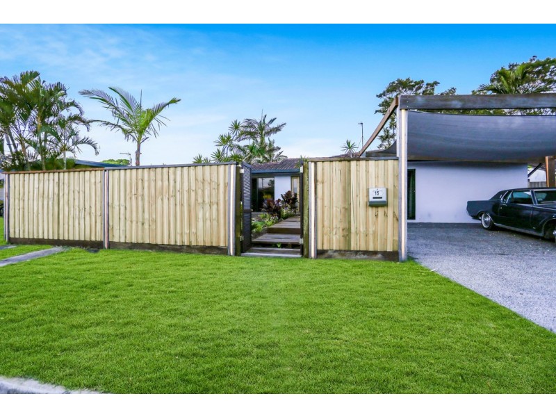 15 Curbarra Street, Buddina QLD 4575
