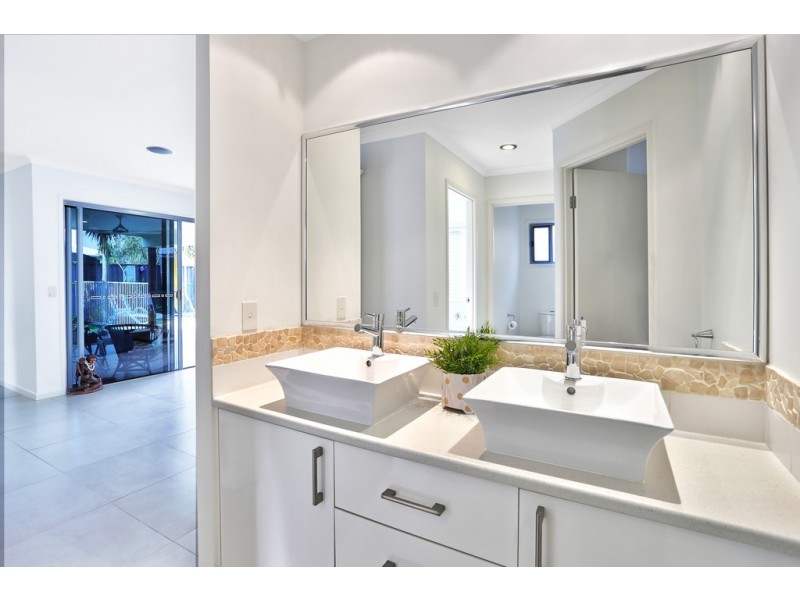 15 Nanyima Street, Buddina QLD 4575