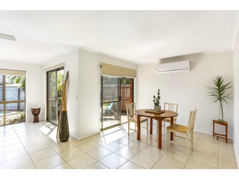 5 Neelong Court, Warana QLD 4575